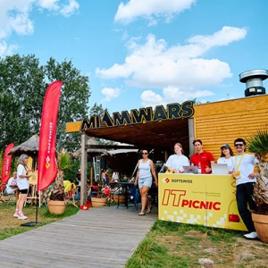 IT Picnic SOFTSWISS w Warszawie: 400 uczestników, inspirujące Tech Talks i networking